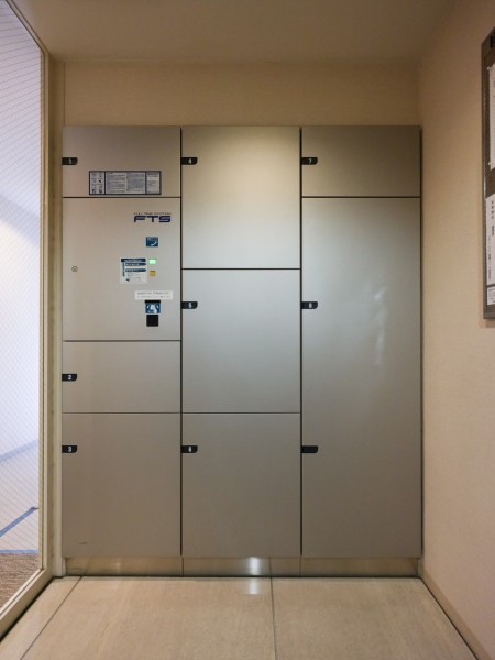 ◆宅配ボックス◆24時間いつでも荷物を受け取ることができるので、配達時間を気にせず過ごすことができます。対面での接触機会を最小限にでき、ウイルス対策の観点からも人気の設備です。