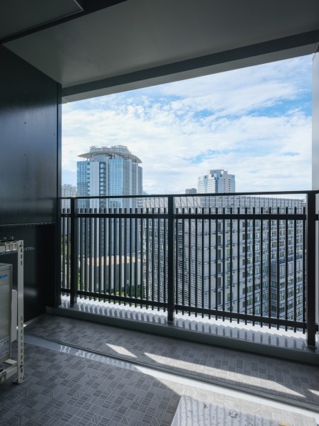 洋室1に隣接したバルコニーです。奥行きがあるので読書やティータイムなどリフレッシュできる魅力的な空間です