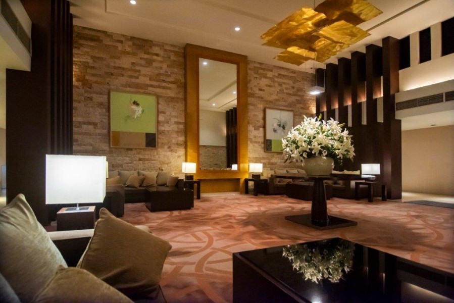 まるでホテルのような落ち着いた空間を演出するラウンジです。高級感と気品が溢れるラウンジは、居心地の良さも感じさせ、安らぎの居住空間へ誘います。