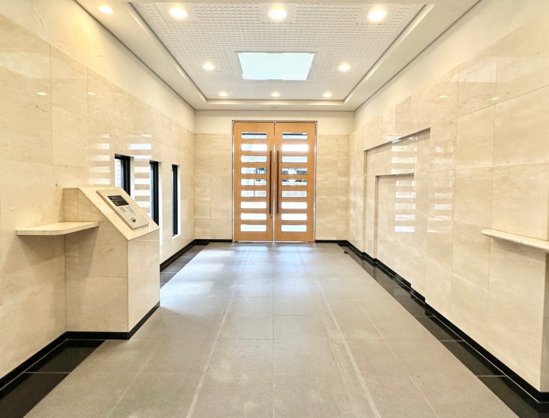 ◆オートロック◆居住者以外の侵入を拒み、不審者や不要なセールスを撃退することができます。安心感を得られるのも大きなポイントです。