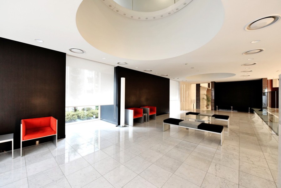 共用施設が充実しており、カフェラウンジ、クラブサロン、ビューラウンジ、スカイゲストルームなどが用意されています。コンシェルジュサービスが快適な生活をサポート、三重セキュリティホテルライクに過ごすことができます。