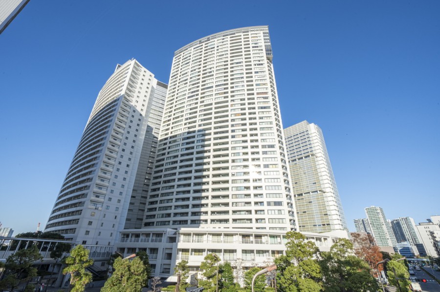 ビッグターミナル『品川』駅直結！（ペデストリアンデッキにて）充実の共用施設・上質なサービスを備えた高級タワーマンションです。