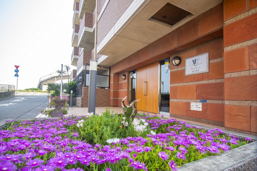 お手入れが行き届いた綺麗な共用部です。心地の良い安らぎに満ちた暮らしへ誘います。