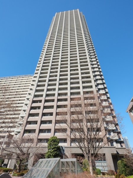 ２０１９年 ９月大規模修繕工事済の管理体制良好、大型複合施設『晴海トリトンスクエア』直結のタワーレジデンス。２４時間有人管理なのでセキュリティも安心です。