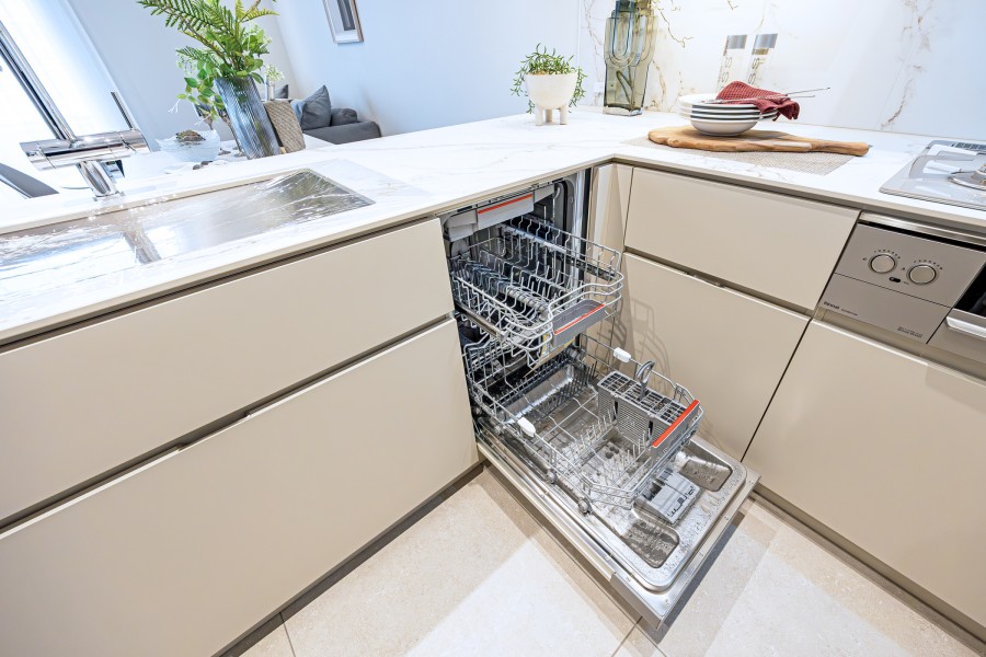 ◆食器洗い機◆家事の時間を短縮できる優れもの。さらに節水・節約を同時に行うことができるので、大変人気があり重宝します。