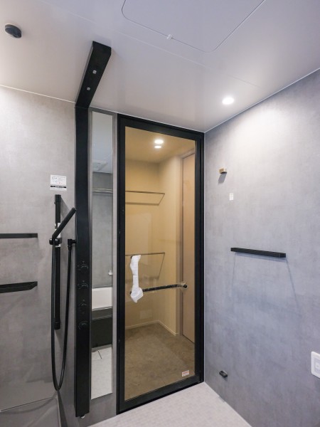 ＬＩＸＩＬ製ユニットバス新規交換(浴室換気乾燥機付）