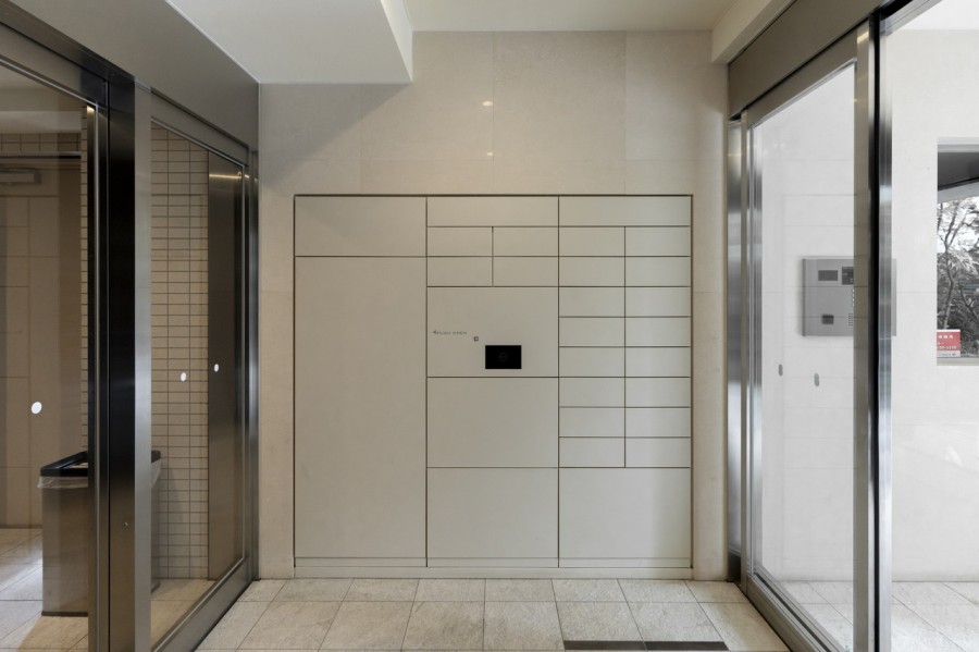 ◆宅配ボックス◆24時間いつでも荷物を受け取ることができるので、配達時間を気にせず過ごすことができます。対面での接触機会を最小限にでき、ウイルス対策の観点からも人気の設備です。