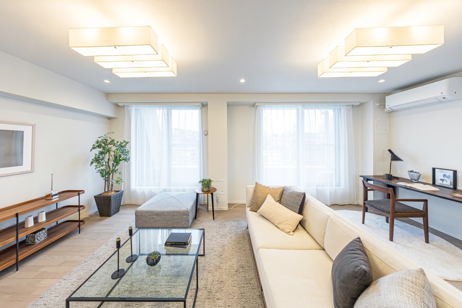 約19.2帖の広々としたリビングダイニングです。流行を先駆けながら、心安らぐひとときを紡ぐ上質な居住空間です。