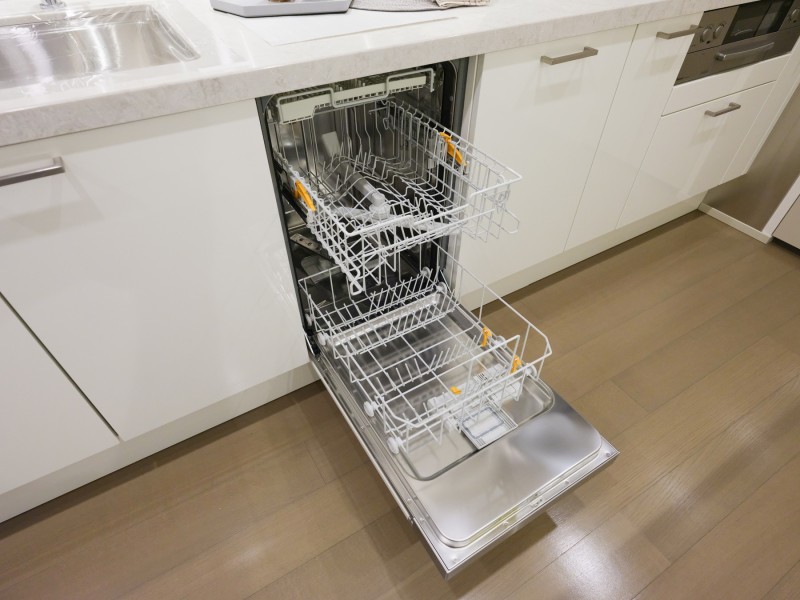 ◆食器洗い機◆家事の時間を短縮できる優れもの。さらに節水・節約を同時に行うことができるので、大変人気があり重宝します。