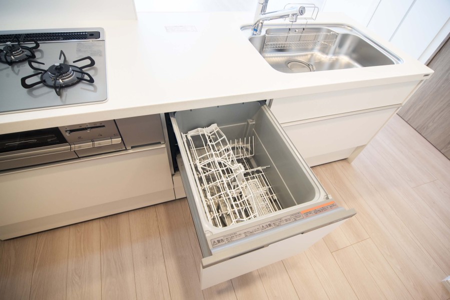 ◆食器洗い機◆家事の時間を短縮できる優れもの。さらに節水・節約を同時に行うことができるので、大変人気があり重宝します。