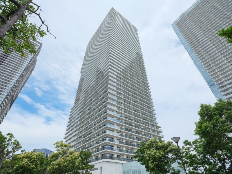 2016年築、三菱地所レジデンス旧分譲、総戸数861戸のビッグコミュニティー。マンション専用のシャトルバスがあり、『東銀座』や『銀座』などにも快適にアクセスできます。