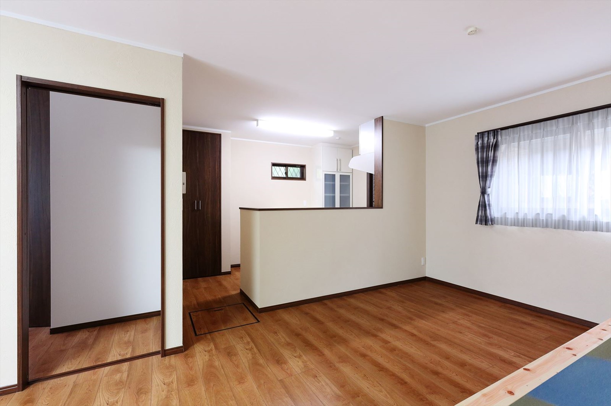 細切れだった間取りを、広くて開放的なLDK型にリフォーム